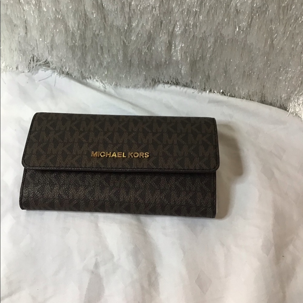 Michael Kors tote and wallet - Picture 5 of 5